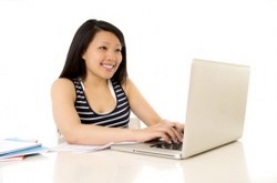 Lady on laptop studying